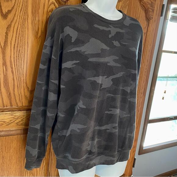 Athleta Studio to Street Camo Pullover Crewneck Sweatshirt Women’s XS 509995 - Picture 9 of 11